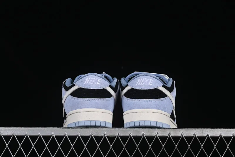 All Categories Nk SB Dunk Series Nk SB Dunk Low Low-top sneakers Nike SB Dunk Low "Aluminum" Black, blue and white hook Low-top casual sneakers HF3063-400